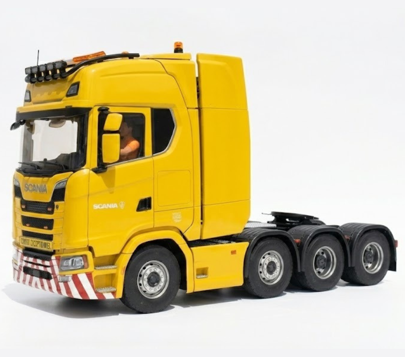 Miniatura Caminhão Scania S-Series 8x4 "Transporte Especial" - Escala 1/14 (Controle Remoto)
